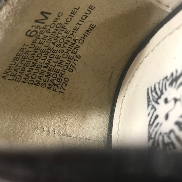 Anne Klein Size 6.5 Leather Chunky Heels - Picture 6 of 6